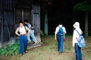 �`�u�Ȃɂ�����̂��낤�v�@�a�u�����������v